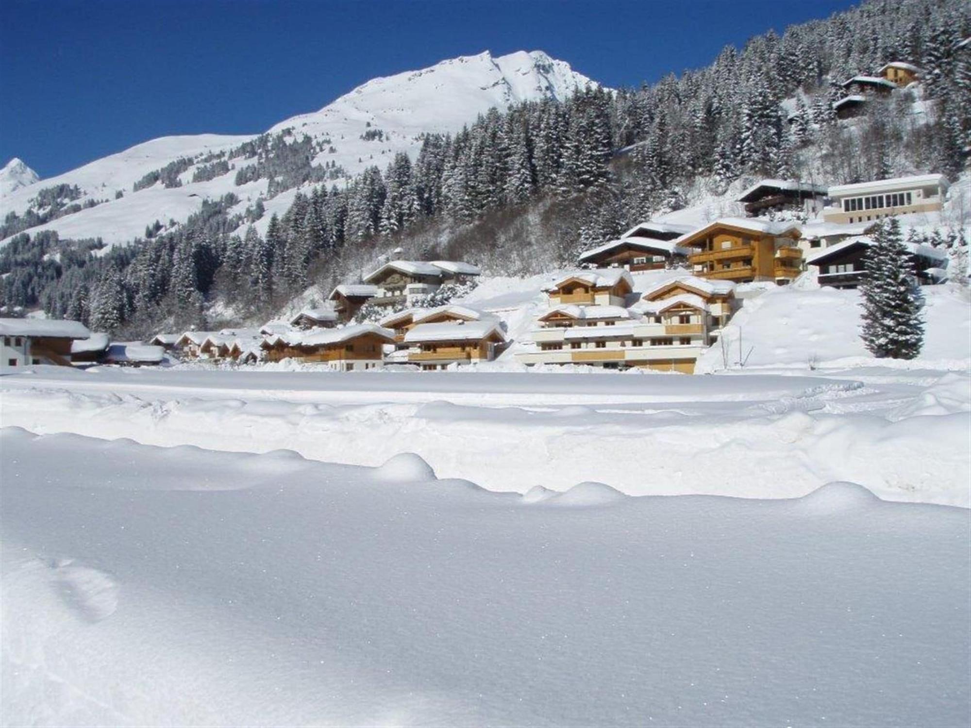 Large Chalet Apartment In Saalbach Hinterglemm Kültér fotó